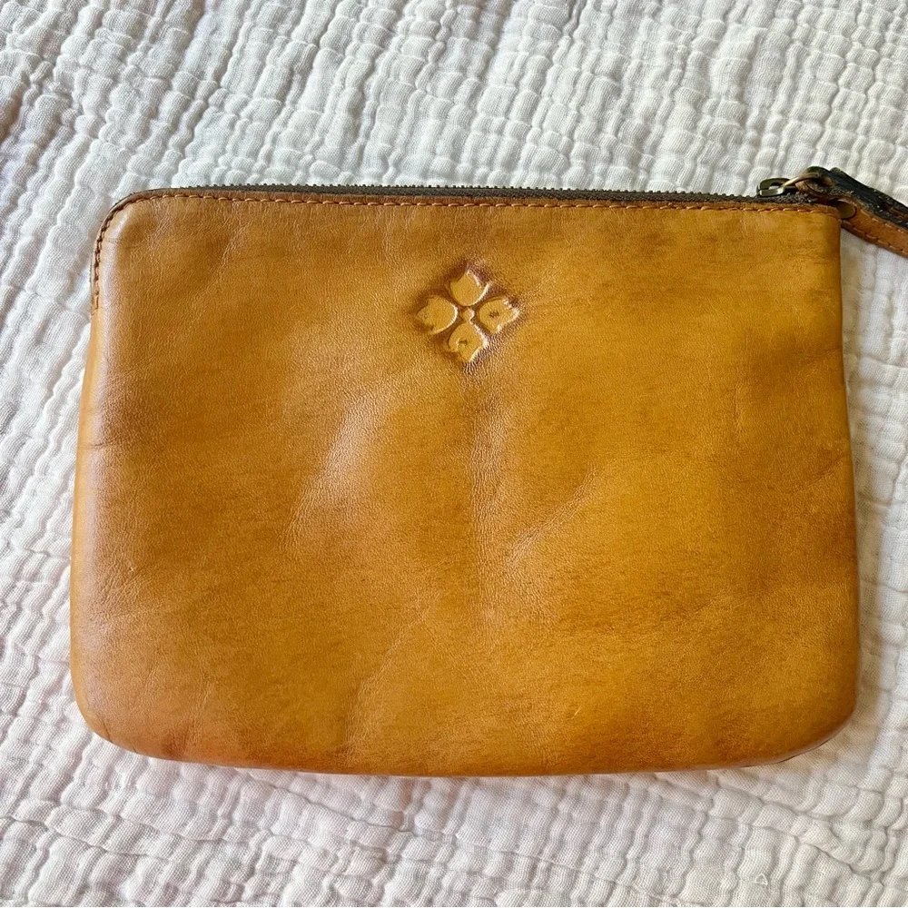 Patricia Nash Camel Tan Tooled Leather Cassini Embossed Floral Zipper Pouch